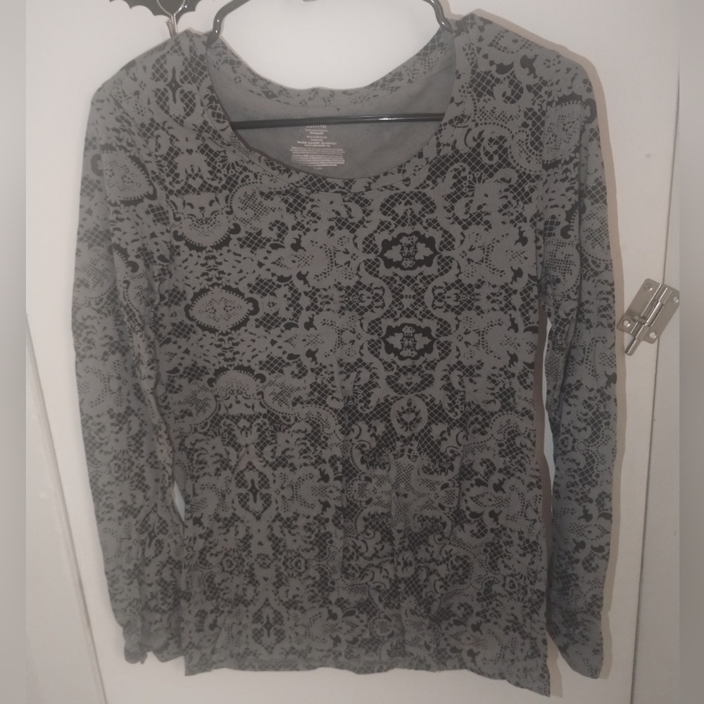 ❤️5/$5❤️Long Sleeve Top